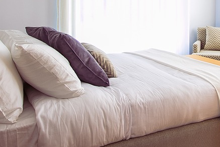 Gjør soverommet ditt mer attraktivt med en deilig ny seng last ned