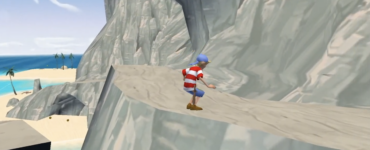 Spillfigur fra Kaptein Sabeltann klatrer langs en smal fjellsti med strand og hav i bakgrunnen i det klassiske PC-spillet.